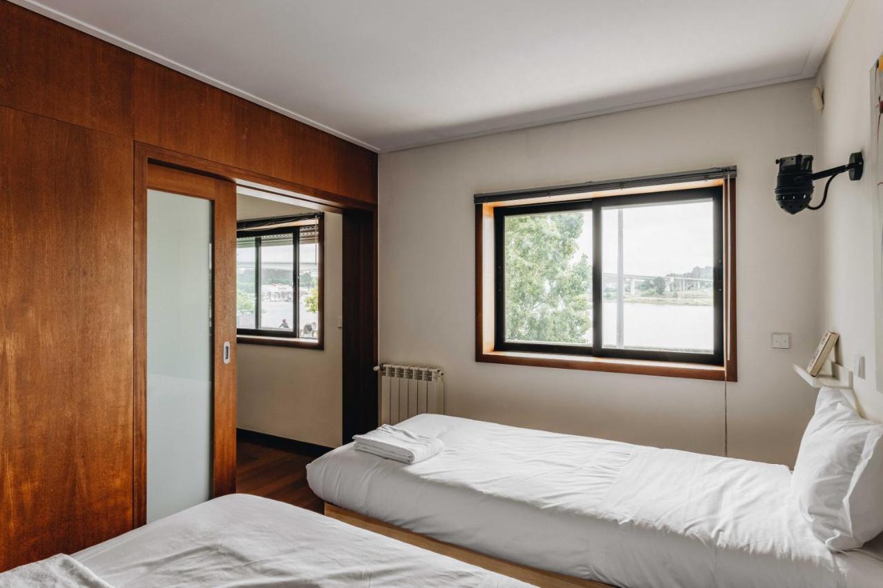 Riverfront Haven Family'S Choice With Free Garage Porto Eksteriør billede