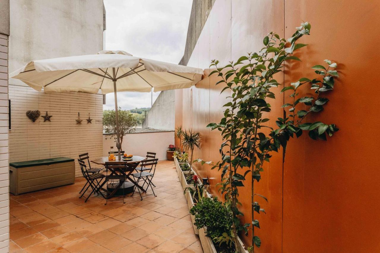 Riverfront Haven Family'S Choice With Free Garage Porto Eksteriør billede